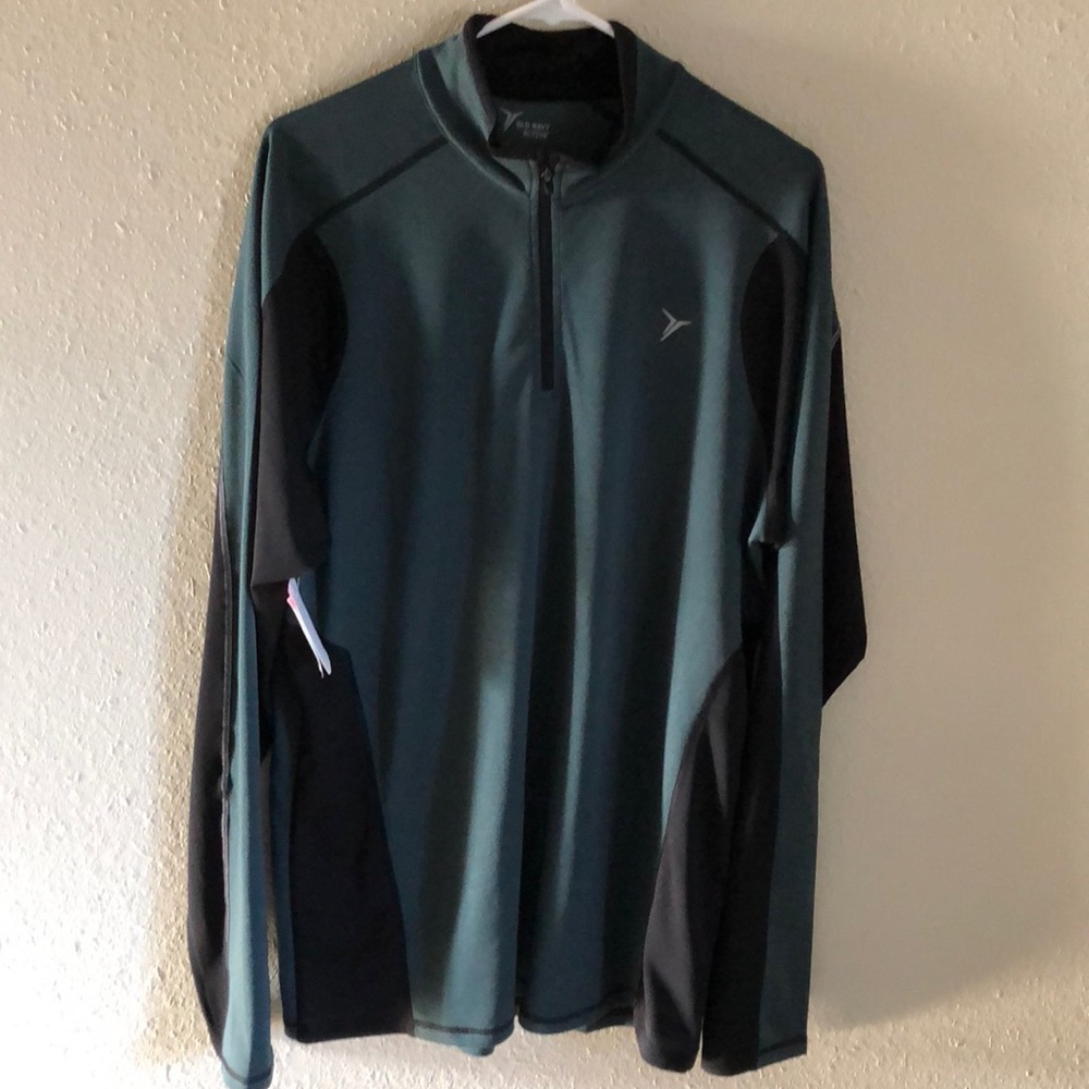 Old Navy Active sweater